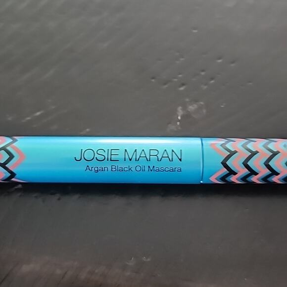 Josie Maran Argan Black Oil Mascara, Nourishing, Lash  JOSIE MARAN Mascara Argan Black Oil Mascara Color Black Full Size